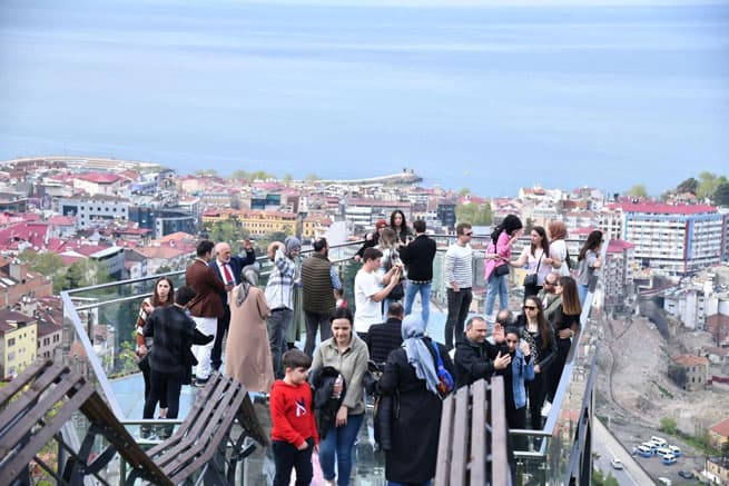 Ortahisar Belediye Başkanı Ahmet Metin Genç, "Harika bir turizm sezonu geçiriyoruz"