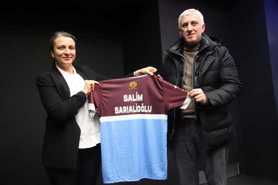 Trabzonlu Gençler E-spor ile Buluşuyor