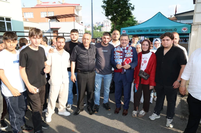 Başkan Gen&ccedil;, vatandaşlarla buluştu: Talepler tek tek masaya yatırıldı