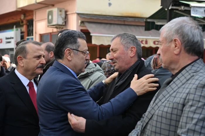 Başkan Ahmet Metin Gen&ccedil; Ramazan programı kapsamında Vakfıkebir&rsquo;de vatandaşlarla buluştu