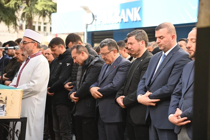 Başkan Ahmet Metin Gen&ccedil; Ramazan programı kapsamında Vakfıkebir&rsquo;de vatandaşlarla buluştu