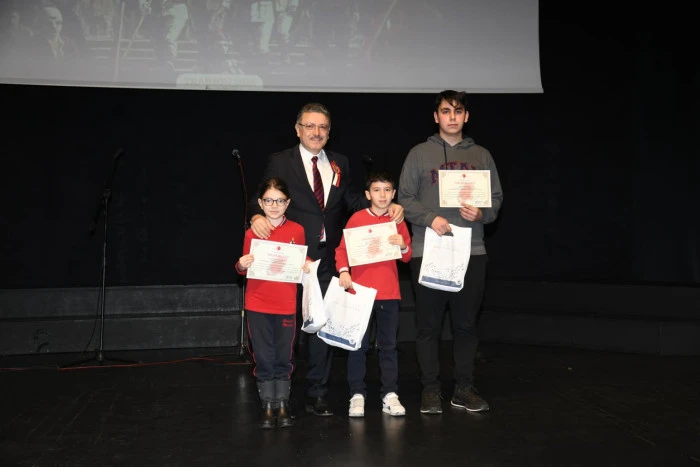 Başkan Gen&ccedil;, Trabzon&rsquo;un kurtuluşunun 108. yılında birlik ve bağımsızlık mesajı verdi