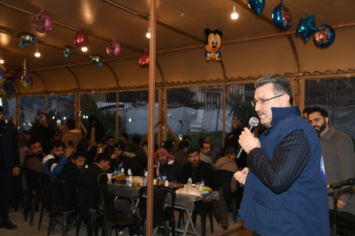 Başkan Gen&ccedil; Halep&rsquo;te iftar sofrasında konuştu: Ramazan kardeşliği ve dayanışmayı b&uuml;y&uuml;t&uuml;yor