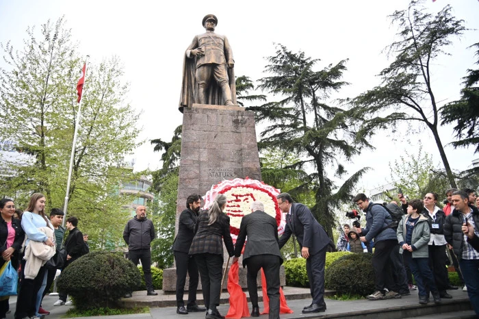 Trabzon&rsquo;da 26. Uluslararası Karadeniz Tiyatro Festivali coşkuyla başladı