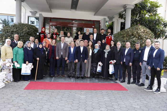 Ak&ccedil;aabat&rsquo;ta şehit anneleri Anneler G&uuml;n&uuml; programında bir araya geldi