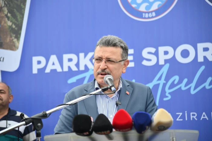 Beşikd&uuml;z&uuml;&rsquo;nde yeni &ccedil;ocuk parkları ve spor alanları hizmete a&ccedil;ıldı
