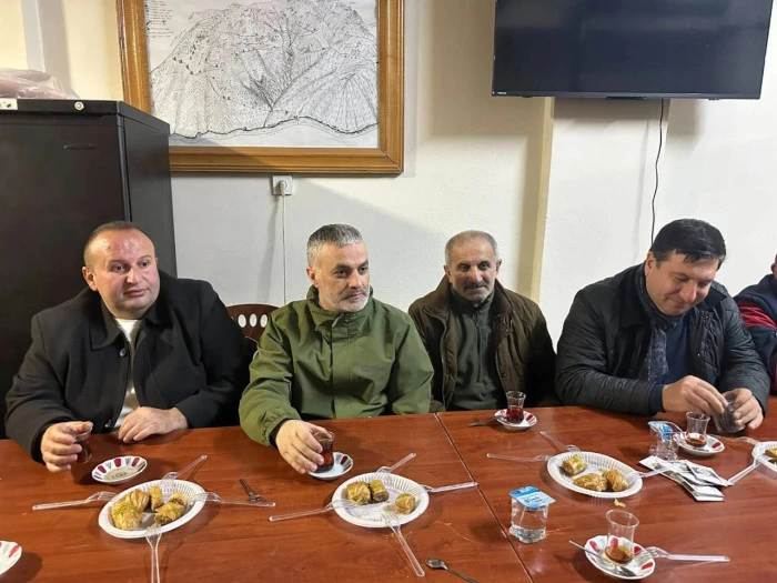 Mustafa Bıyık Ocak Mahallesi sakinleri ile buluşarak talepleri dinledi