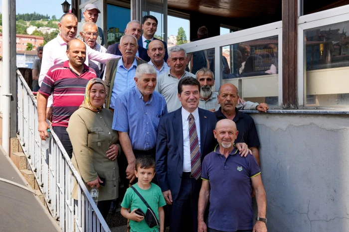 Başkan Kaya Değirmendere&rsquo;de vatandaşların taleplerini dinledi