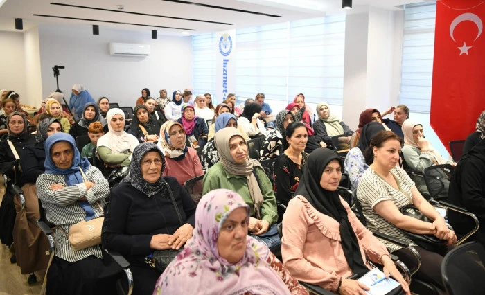 HİZMET-İŞ, Trabzon&rsquo;da hak bilinci ve kayıt dışı istihdamla m&uuml;cadele eğitimi d&uuml;zenledi
