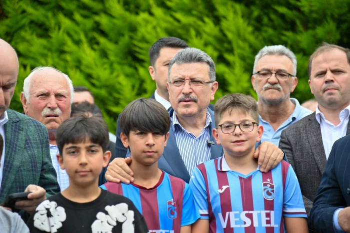 Beşikd&uuml;z&uuml;&rsquo;nde yeni &ccedil;ocuk parkları ve spor alanları hizmete a&ccedil;ıldı