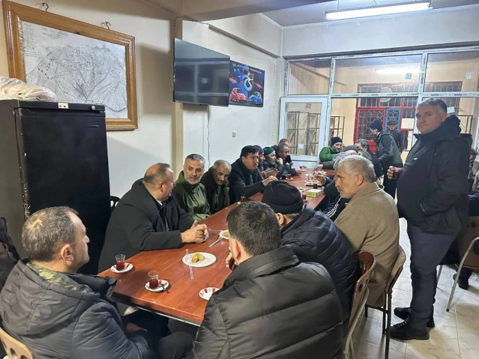 Mustafa Bıyık Ocak Mahallesi sakinleri ile buluşarak talepleri dinledi