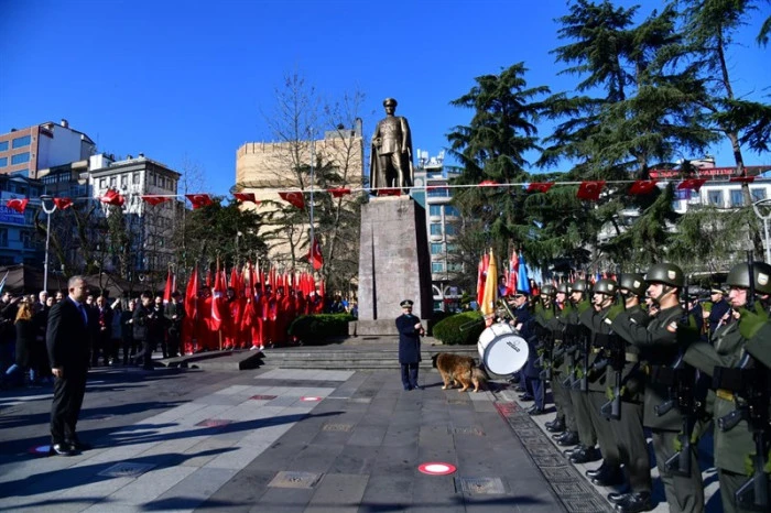 Trabzon&rsquo;un Kurtuluşu&rsquo;nun 108. Yıl D&ouml;n&uuml;m&uuml; Coşkuyla Kutlandı