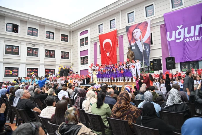 Trabzon&rsquo;da 600 &ouml;ğrenciden koro festivali