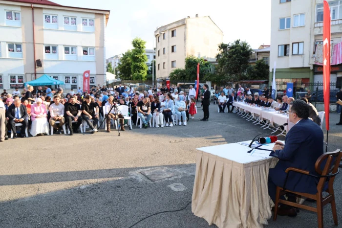 Başkan Gen&ccedil;, vatandaşlarla buluştu: Talepler tek tek masaya yatırıldı