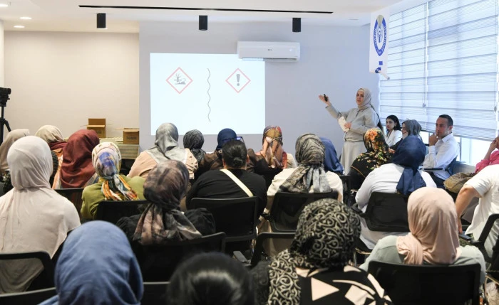 HİZMET-İŞ, Trabzon&rsquo;da hak bilinci ve kayıt dışı istihdamla m&uuml;cadele eğitimi d&uuml;zenledi
