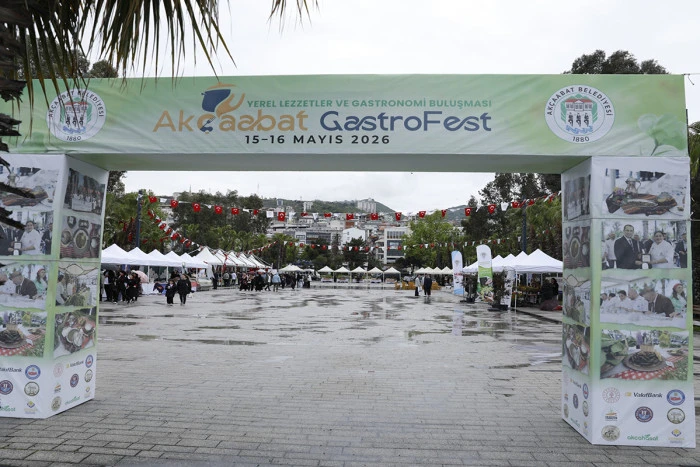 Ak&ccedil;aabat GastroFest kapılarını a&ccedil;tı