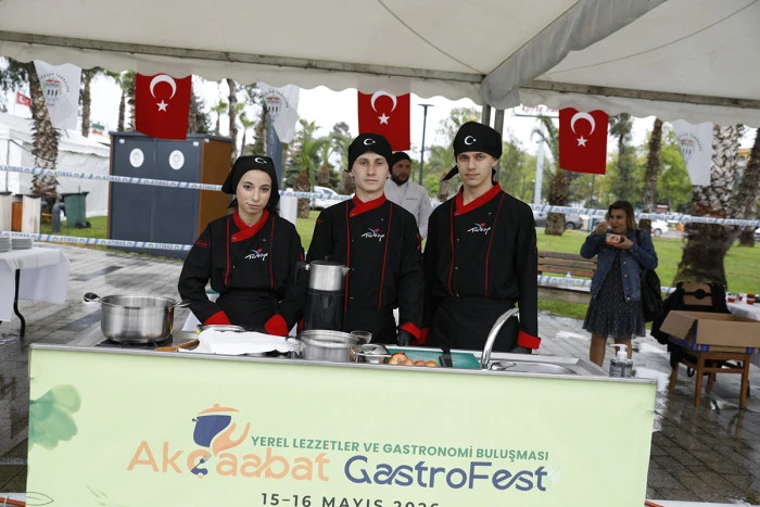 Ak&ccedil;aabat GastroFest kapılarını a&ccedil;tı