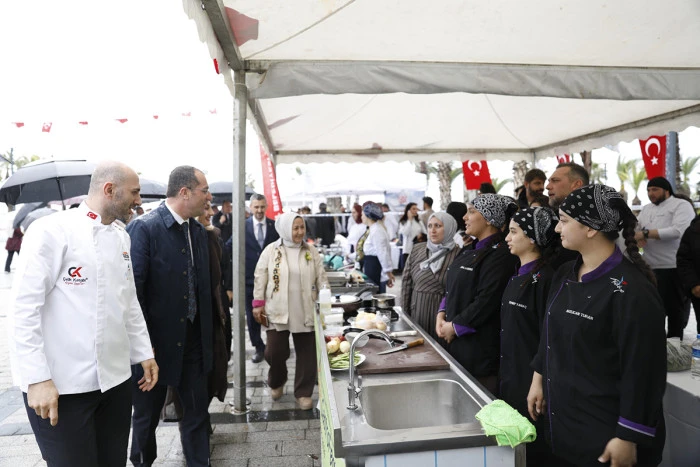 Ak&ccedil;aabat GastroFest kapılarını a&ccedil;tı
