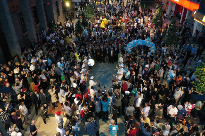 Trabzon'da görkemli Açılış! Kahramanmaraş Caddesi yayalaştırıldı