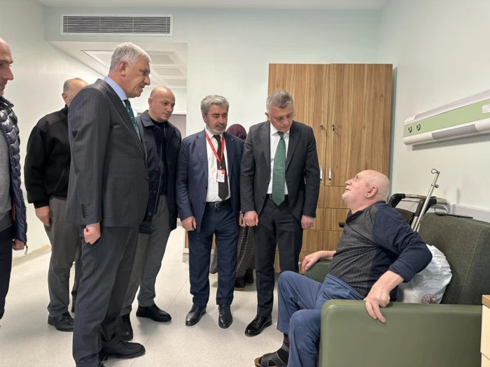 Başkan Sarıalioğlu, Of Devlet Hastanesi En &Uuml;st Seviyede Hizmet Veriyor B