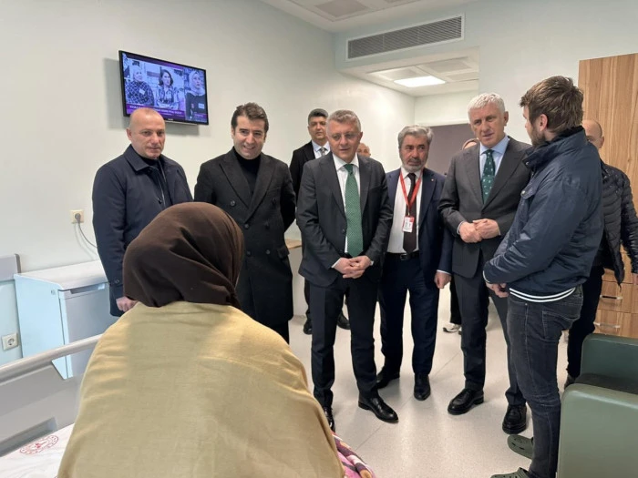 Başkan Sarıalioğlu, Of Devlet Hastanesi En &Uuml;st Seviyede Hizmet Veriyor B