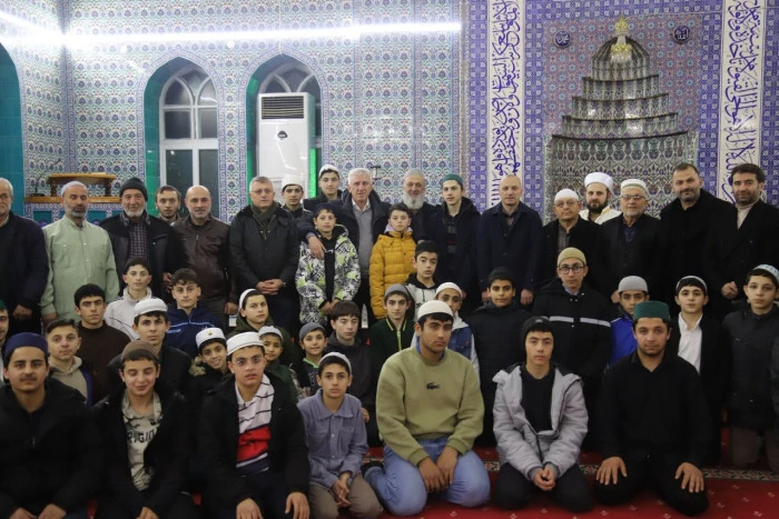 Başkan Sarıalioğlu, Ramazan Boyunca Oflularla Bir Araya Gelerek G&ouml;n&uuml;l Bağlarını G&uuml;&ccedil;lendirdi