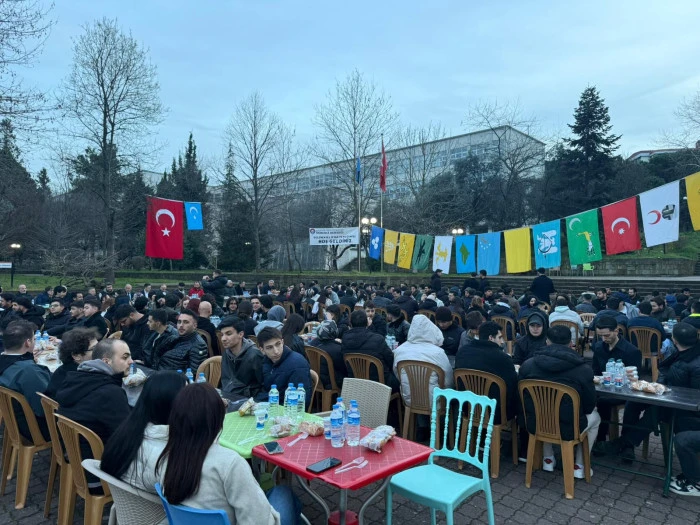 KT&Uuml; &Ouml;ğrenci Derneği&rsquo;nden Şehit Osman Kapusuz Anısına Dev İftar Programı