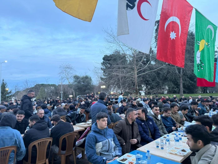 KT&Uuml; &Ouml;ğrenci Derneği&rsquo;nden Şehit Osman Kapusuz Anısına Dev İftar Programı