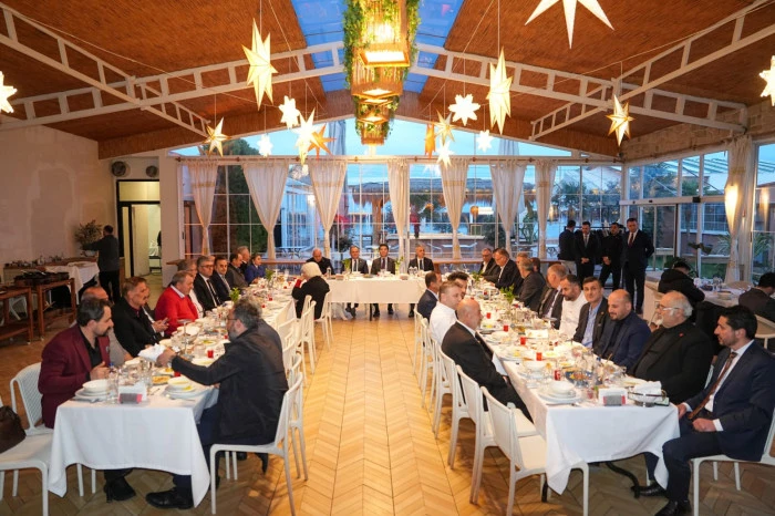 Ortahisar Belediye Başkanı Ahmet Kaya, CHP Trabzon &Ouml;rg&uuml;t&uuml;n&uuml; İftar Programında Bir Araya Getirdi