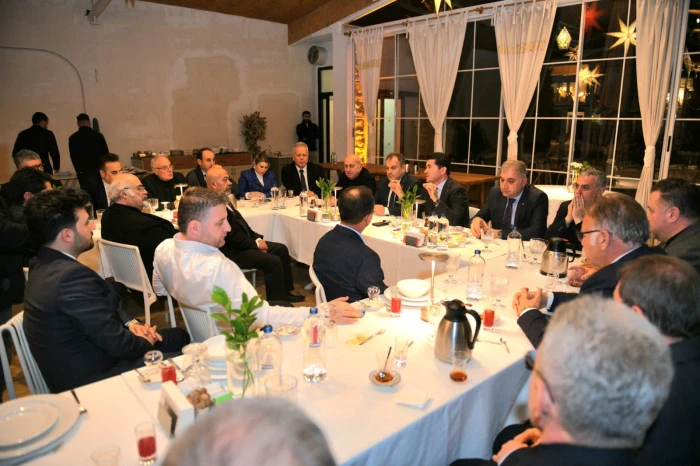 Ortahisar Belediye Başkanı Ahmet Kaya, CHP Trabzon &Ouml;rg&uuml;t&uuml;n&uuml; İftar Programında Bir Araya Getirdi