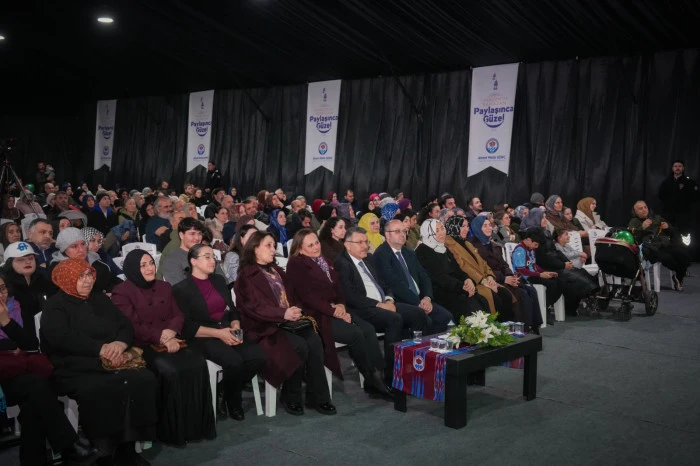 Kanadalı yazar Jenny Molendyk, nasıl din değiştirdiğini anlattı