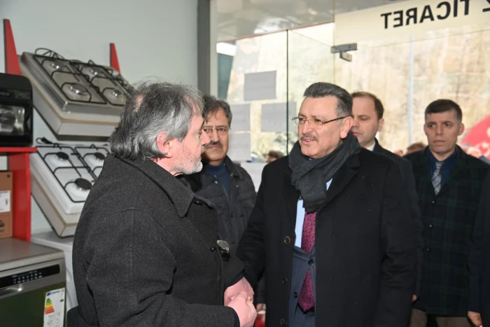 Başkan Gen&ccedil;, Şalpazarı&rsquo;nda Vatandaşlarla Buluştu: &ldquo;İl&ccedil;emizi Hak Ettiği Noktaya Taşıyacağız&rdquo;