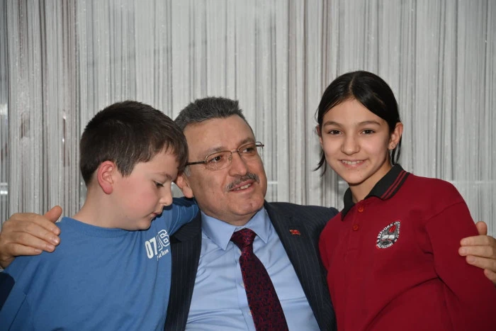 Başkan Gen&ccedil;, Şalpazarı&rsquo;nda Vatandaşlarla Buluştu: &ldquo;İl&ccedil;emizi Hak Ettiği Noktaya Taşıyacağız&rdquo;