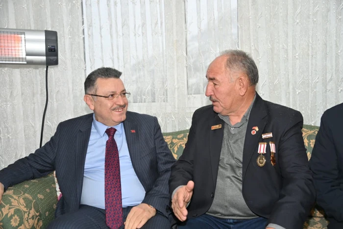 Başkan Gen&ccedil;, Şalpazarı&rsquo;nda Vatandaşlarla Buluştu: &ldquo;İl&ccedil;emizi Hak Ettiği Noktaya Taşıyacağız&rdquo;