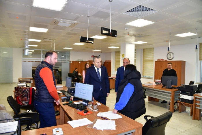 Trabzon valisi Tahir Şahin, Ortahisar Kaymakamlığına iade-i ziyarette bulundu.