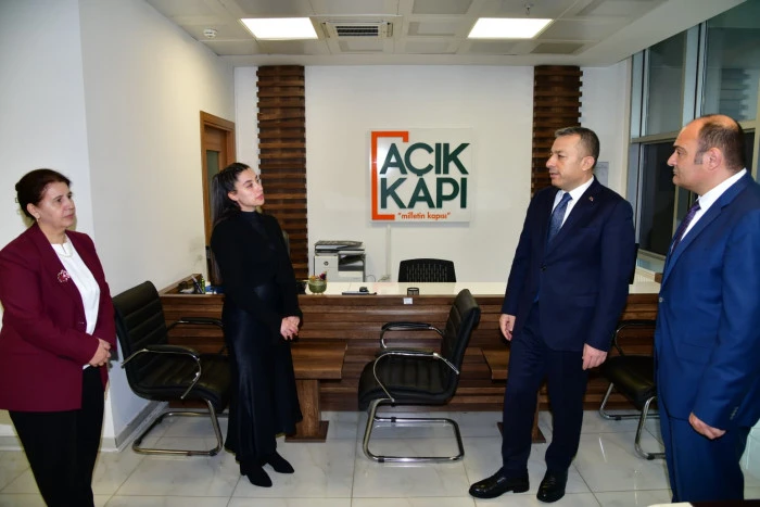 Trabzon valisi Tahir Şahin, Ortahisar Kaymakamlığına iade-i ziyarette bulundu.