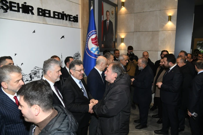 Trabzon&rsquo;da B&uuml;y&uuml;kşehir&rsquo;in bayramlaşma programı yoğun katılımla ger&ccedil;ekleşti