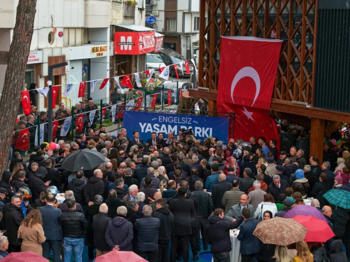 Trabzon&rsquo;da Engelsiz Yaşam Parkı hizmete a&ccedil;ılarak &ouml;zel bireyler i&ccedil;in yeni bir sosyal alan oluşturuldu