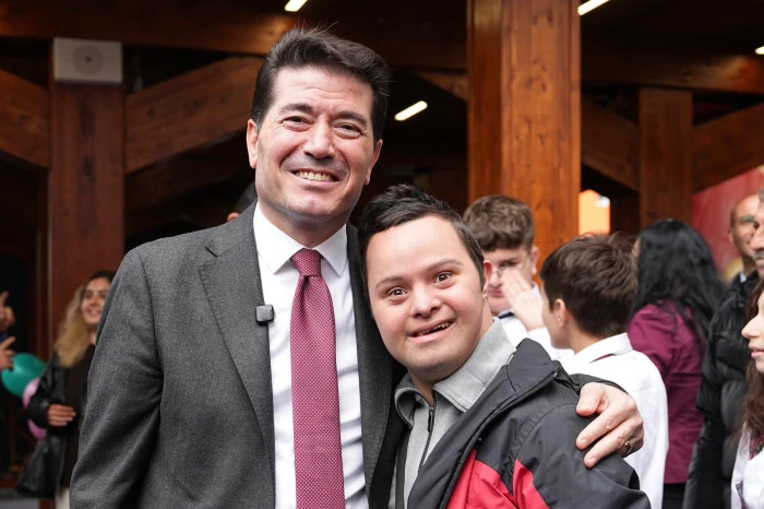 Trabzon&rsquo;da Engelsiz Yaşam Parkı hizmete a&ccedil;ılarak &ouml;zel bireyler i&ccedil;in yeni bir sosyal alan oluşturuldu