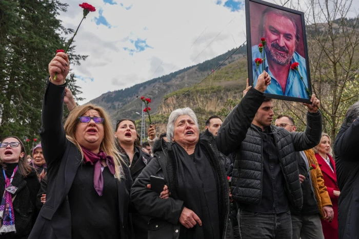 Başkan Kaya, Volkan Konak&rsquo;ın anma t&ouml;reninde duygusal mesajlar verdi