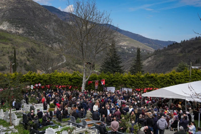 Başkan Kaya, Volkan Konak&rsquo;ın anma t&ouml;reninde duygusal mesajlar verdi
