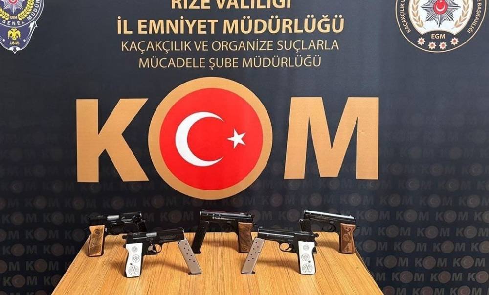 Rize’de Silah Operasyonu: 13 Ruhsatsız Tabanca Ele Geçirildi