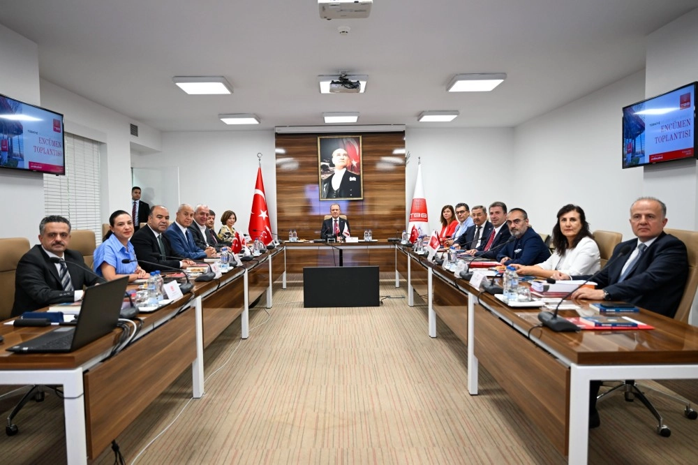 TBB&rsquo;den belediyelere 122 yeni hizmet aracı