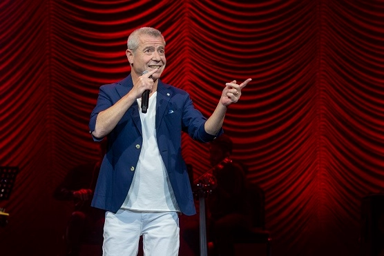 Levent Y&uuml;ksel&rsquo;in '30. Yıl Senfonik' İstanbul konseri kapalı gişe