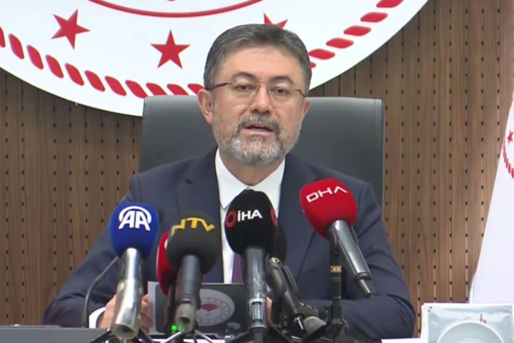 Bakan Yumaklı: G&uuml;bre stoklarımız yeterli, arz g&uuml;venliği riski yok