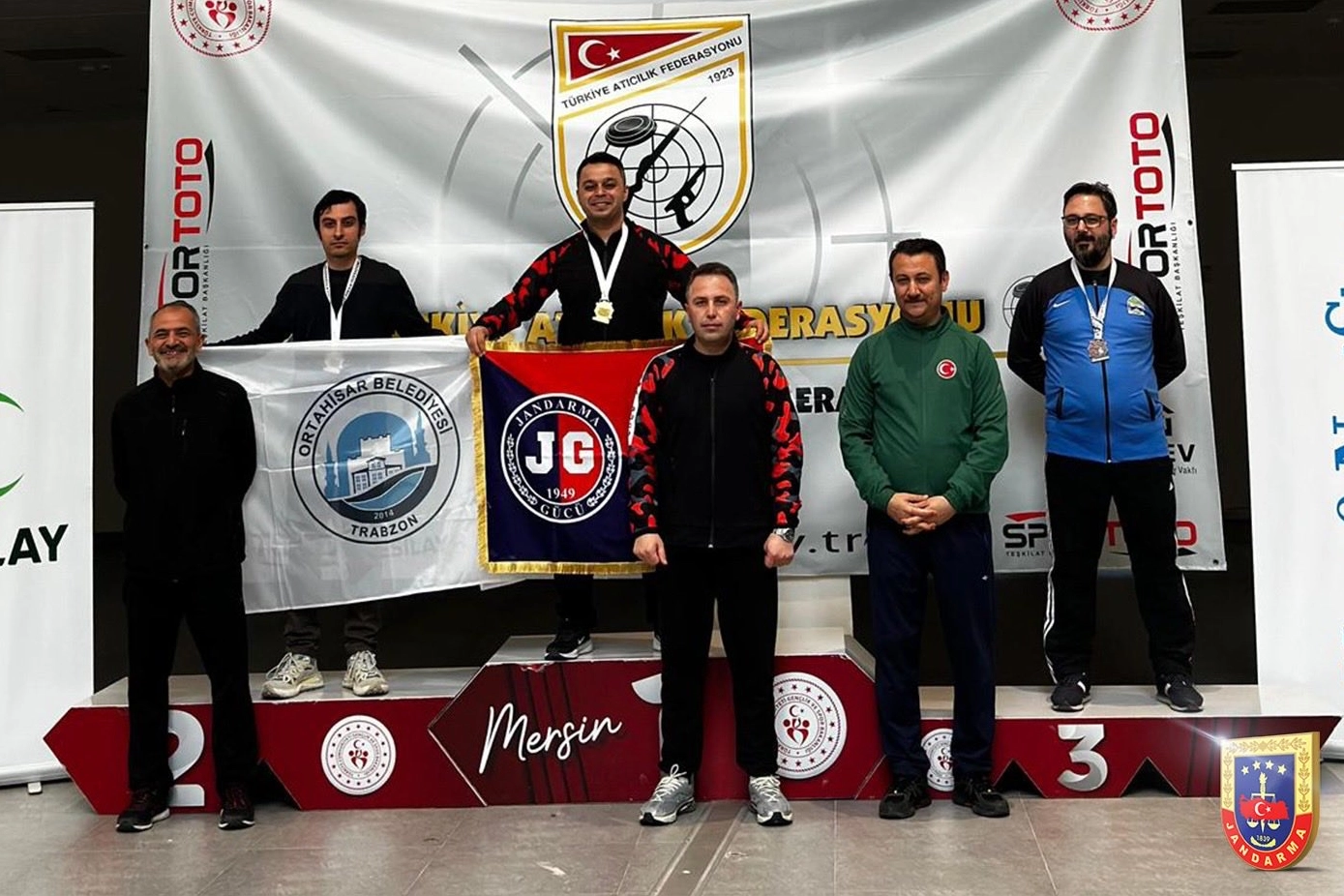 Jandarma G&uuml;c&uuml; Atış T&uuml;rkiye Şampiyonası&rsquo;ndan 16 madalya ile d&ouml;nd&uuml;