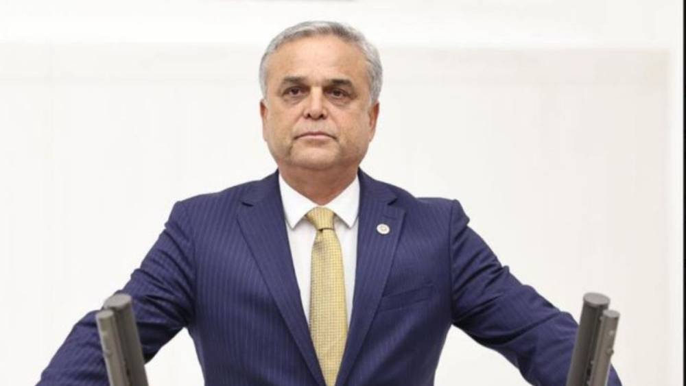 CHP&rsquo;den istifa eden Hasan Ufuk &Ccedil;akır, AK Parti&rsquo;ye katılıyor 