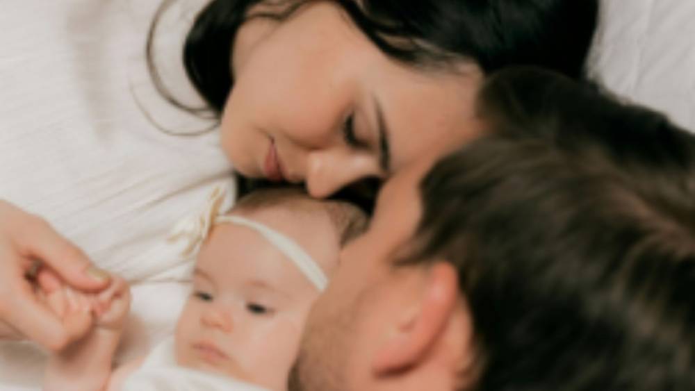 Doğum izni 24 haftaya &ccedil;ıkıyor, babalara 10 g&uuml;n &uuml;cretli izin 