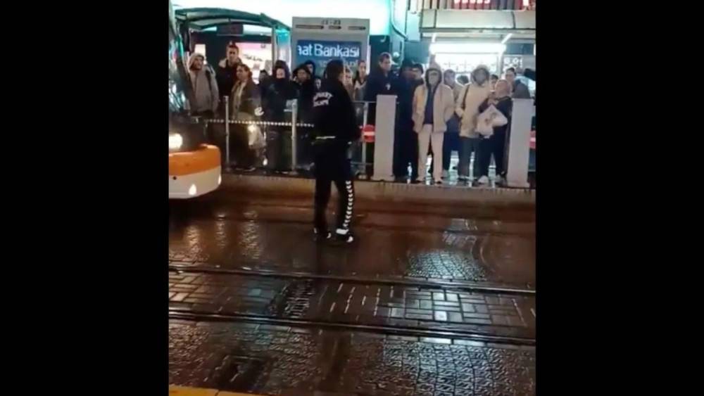 Öcalan ve sürece eleştiri: Trafik polisi açığa alındı 