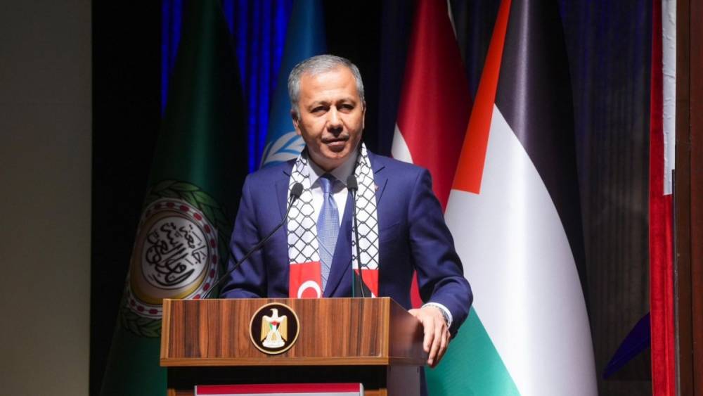 Bakan Yerlikaya: 'Ankara’da tefecilik ve yağma operasyonunda 25 şüpheli yakalandı'  - Videolu Haber